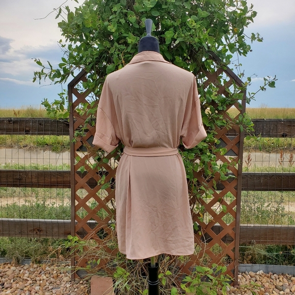 Worthington V-Neck Cuffed Sleeve Tie Waist Tunic Blouse Women's Medium EUC - Picture 15 of 16